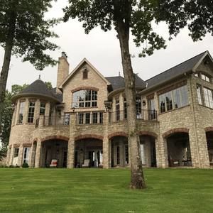 Meet your Posher, Castro